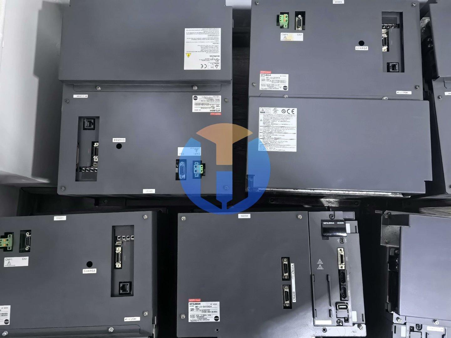 USED MITSUBISHI MR-J3-CR55K4 USED MITSUBISHI MR-J3-CR55K4 Industrial Automation Part - Image 1