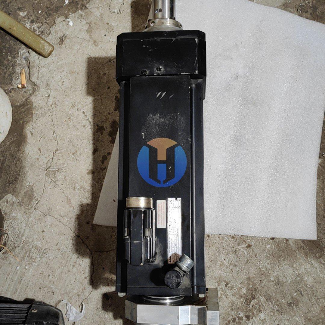 USED AMK MOTOR SKP7-30-10-R00 USED AMK MOTOR SKP7-30-10-R00 Industrial Automation Part - Image 1