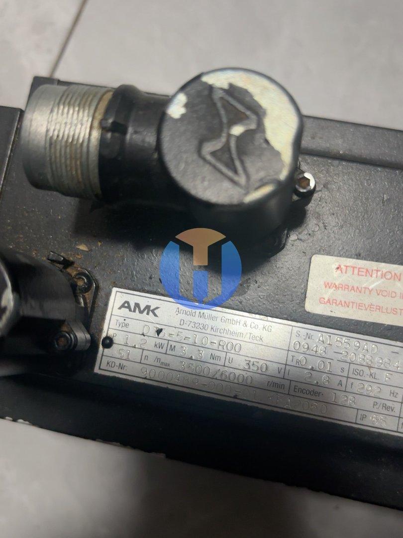 USED AMK Servo Motor DT5-5-10-R00 USED AMK Servo Motor DT5-5-10-R00 Industrial Automation Part - Image 1