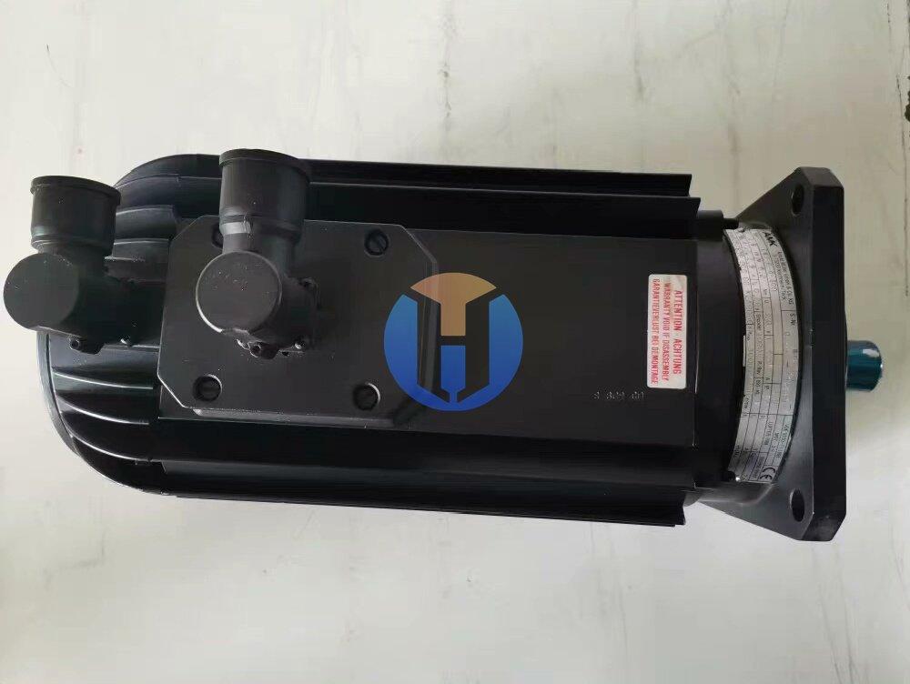 USED AMK SERVO MOTOR DV7-8-4-100 USED AMK SERVO MOTOR DV7-8-4-100 Industrial Automation Part - Image 1