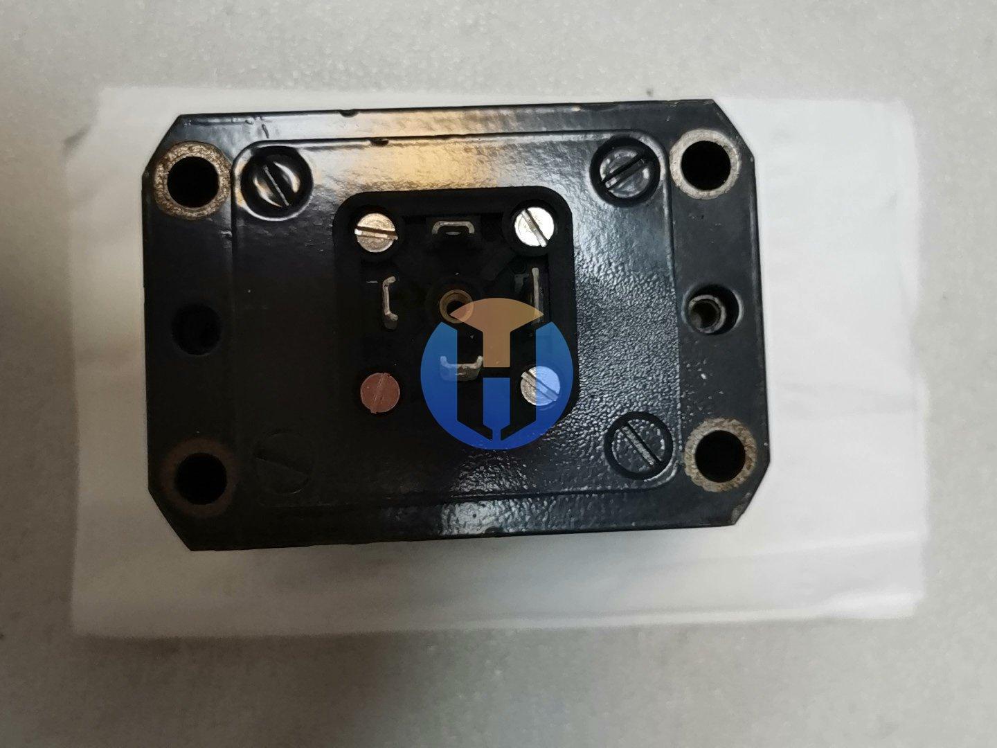 USED KRACHT VC0.2K1F12LM USED KRACHT VC0.2K1F12LM Industrial Automation Part - Image 1