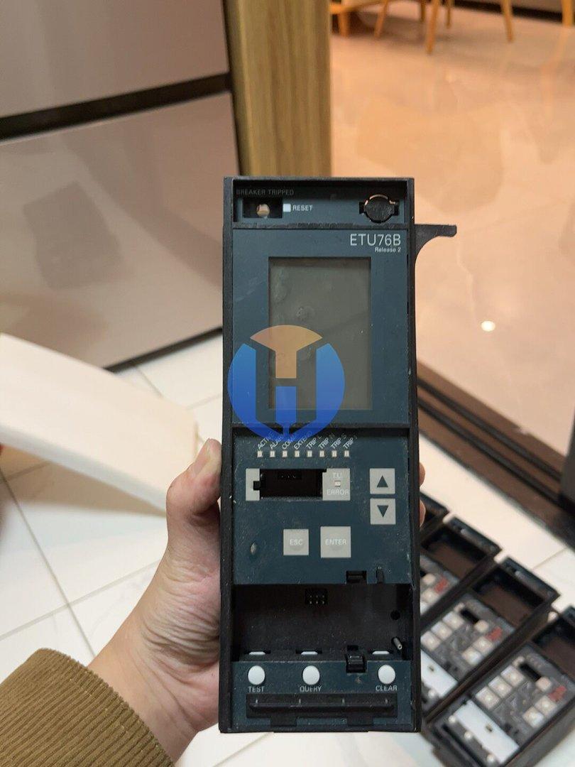 USED Siemens ETU76B Electronic Trip Unit USED Siemens ETU76B Electronic Trip Unit Industrial Automation Part - Image 1
