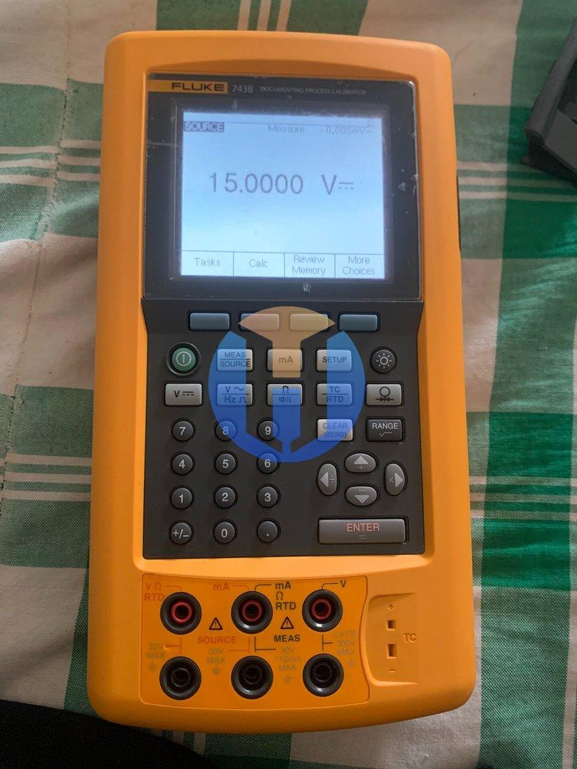 USED Fluke 743B Documenting Process Calibrator USED Fluke 743B Documenting Process Calibrator Industrial Automation Part - Image 1