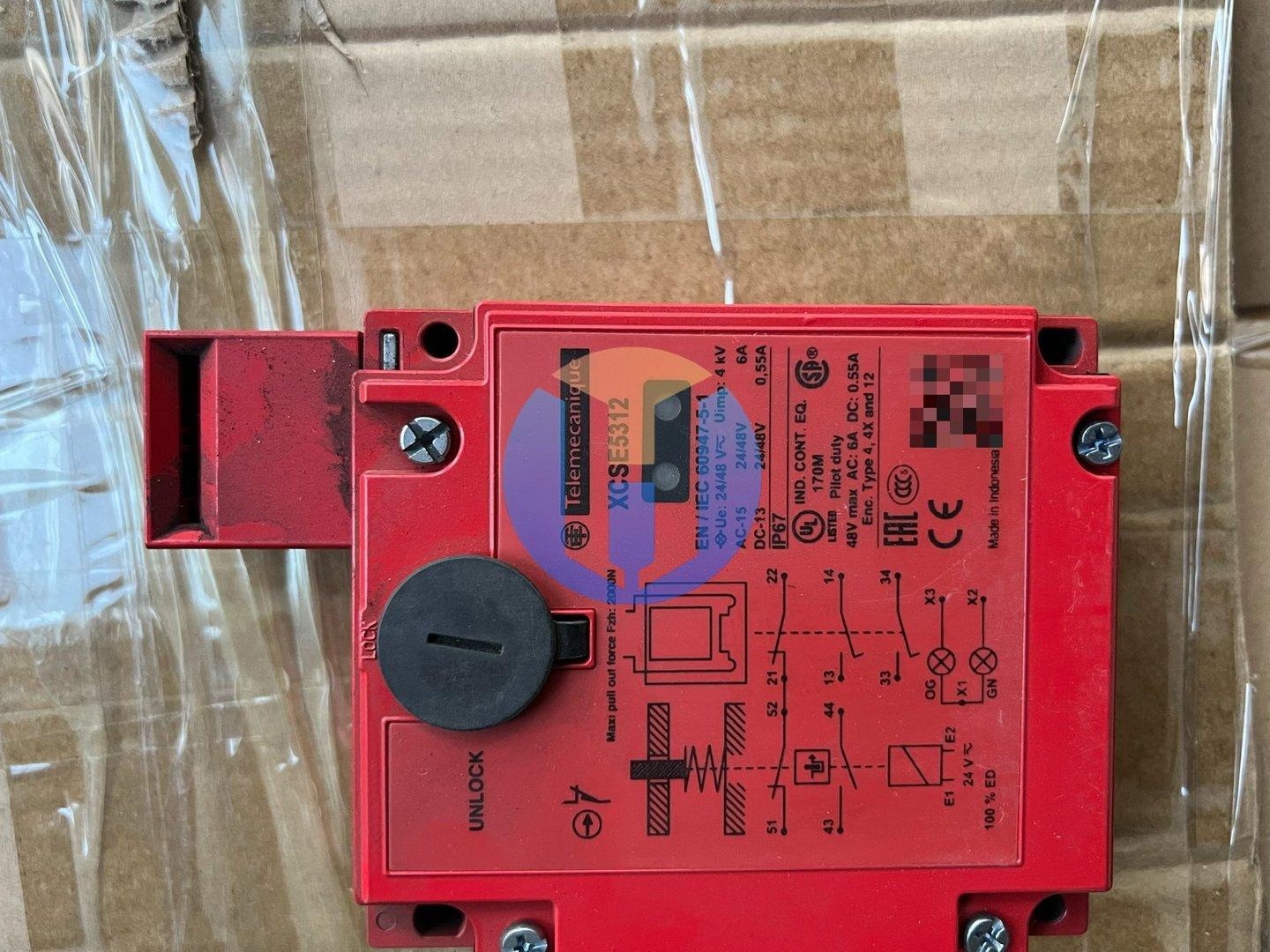 NEW Telemecanique XCSE5312 NEW Telemecanique XCSE5312 Industrial Automation Part - Image 1