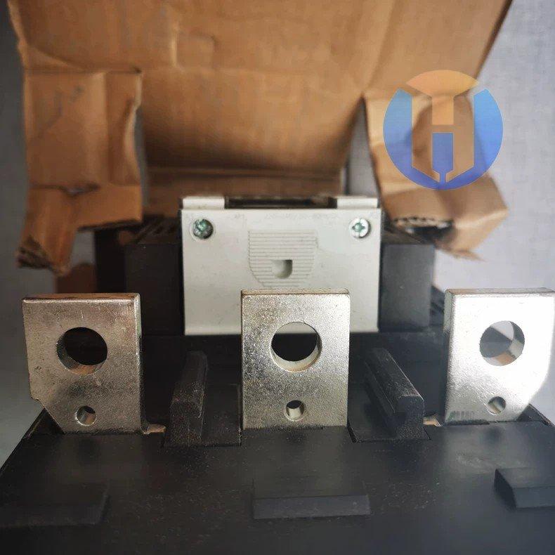 SIEMENS 3RT5065-6AP36 SIEMENS 3RT5065-6AP36 Industrial Automation Part - Image 1