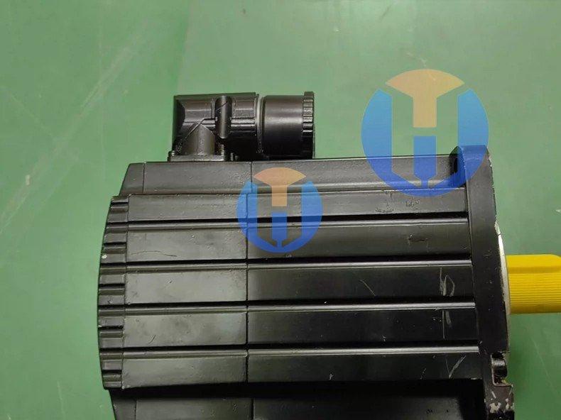 1 UNIT USED MOOG G404-010A 1 UNIT USED MOOG G404-010A Industrial Automation Part - Image 1