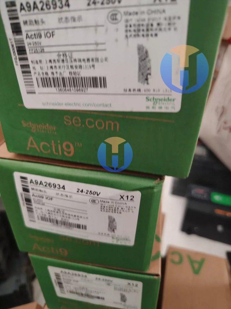 99 unit new Schneider Electric A9A26934 99 unit new Schneider Electric A9A26934 Industrial Automation Part - Image 1