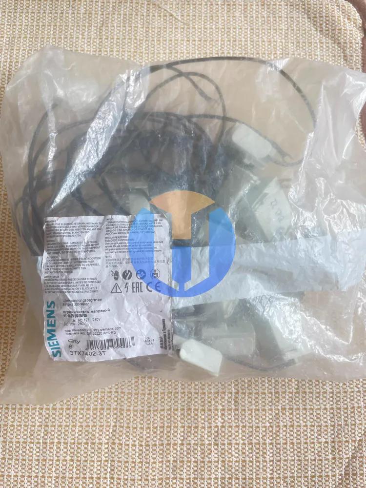 SIEMENS 3TX7402-3T SIEMENS 3TX7402-3T Industrial Automation Part - Image 1