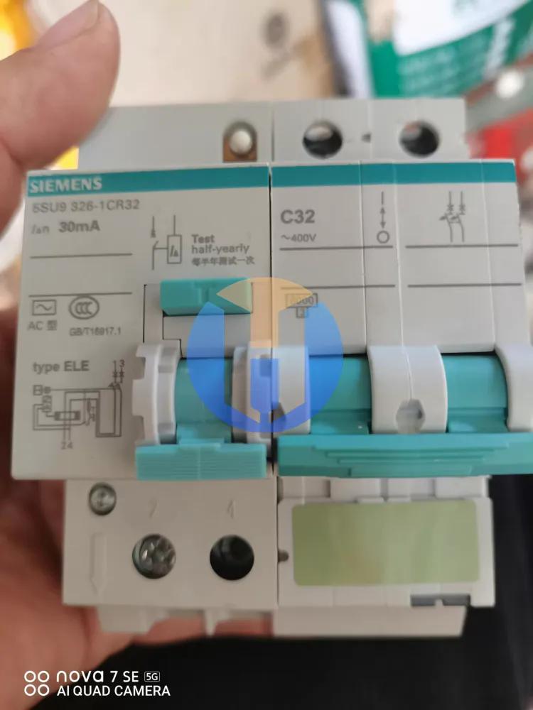 SIEMENS 5SU9 326-1CR32 SIEMENS 5SU9 326-1CR32 Industrial Automation Part - Image 1