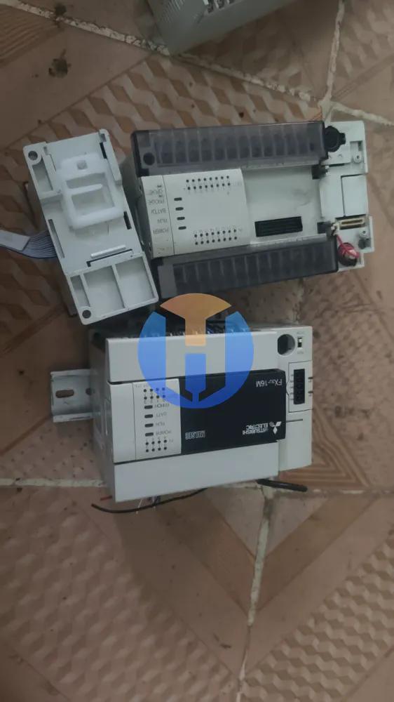 Mitsubishi FX3U-128MR-D-001 FX3U-16MT-ES-A Mitsubishi FX3U-128MR-D-001 FX3U-16MT-ES-A Industrial Automation Part - Image 1
