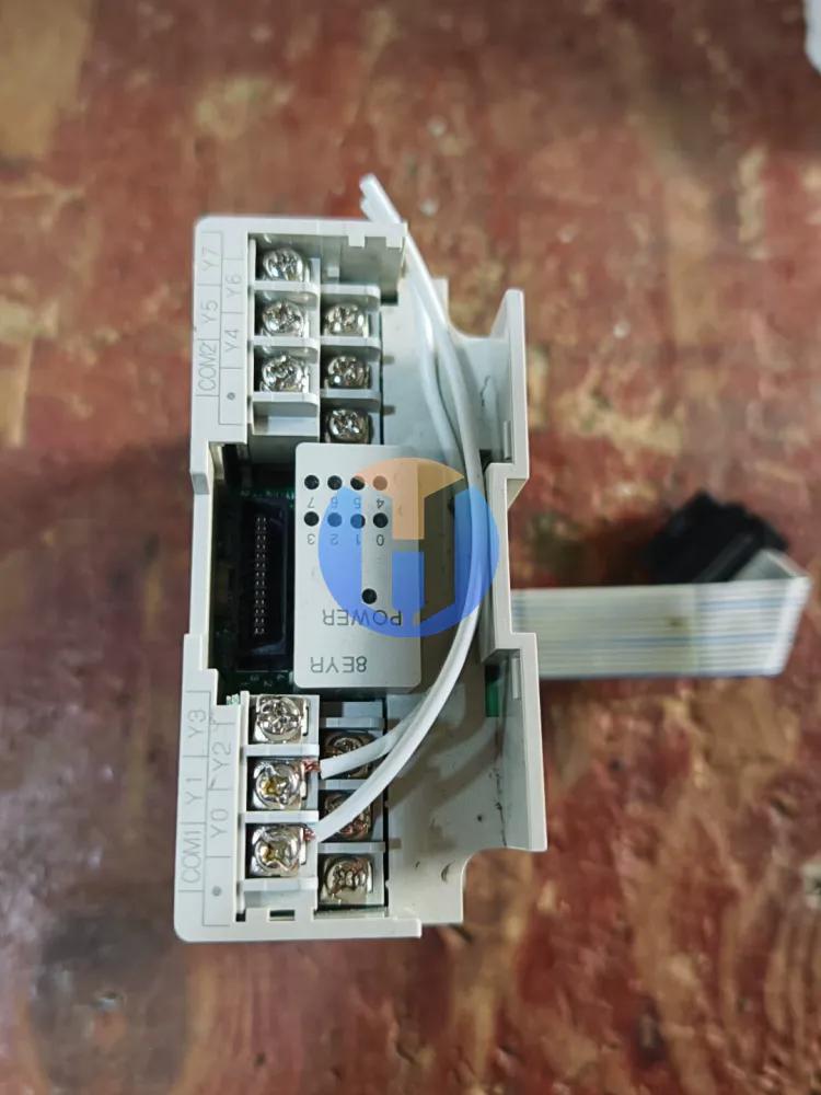 Mitsubishi FX2N-8EYR Mitsubishi FX2N-8EYR Industrial Automation Part - Image 1