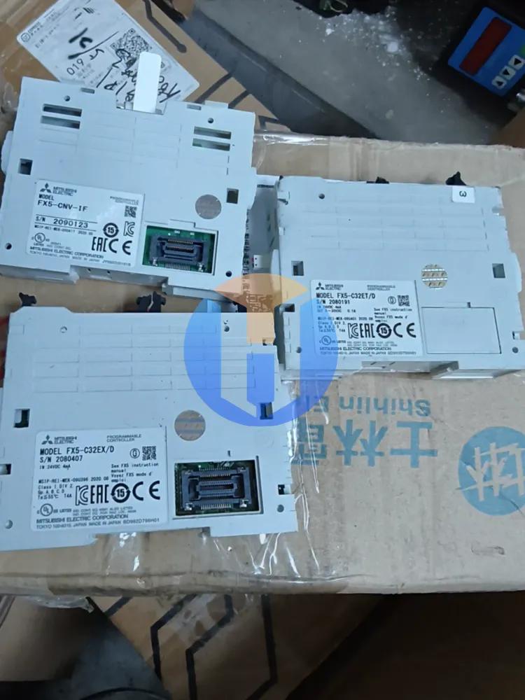 Mitsubishi FX5-C32EX-D FX5-C32ET-D FX5-CNVT-IF Mitsubishi FX5-C32EX-D FX5-C32ET-D FX5-CNVT-IF Industrial Automation Part - Image 1