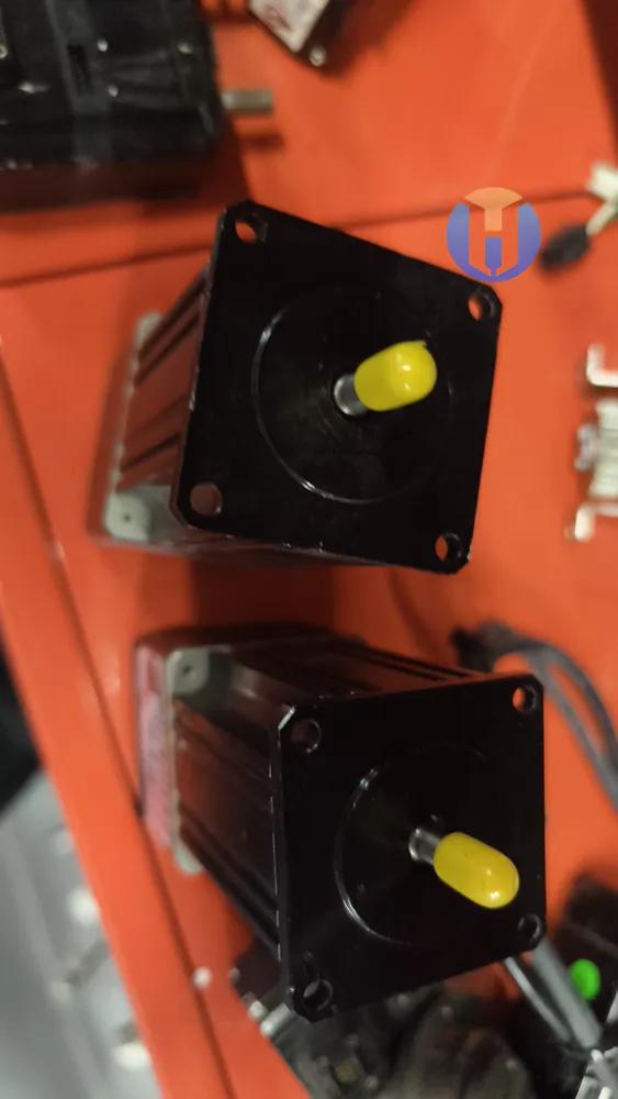 NEW MOOG SM2337D NEW MOOG SM2337D Industrial Automation Part - Image 1